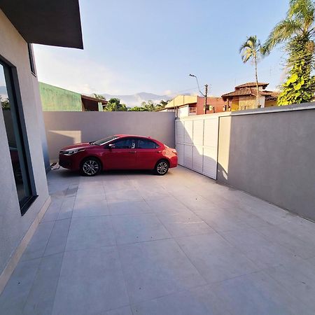 Linda Casa A 200M Da Praia Do Capricornio Caraguatatuba Εξωτερικό φωτογραφία