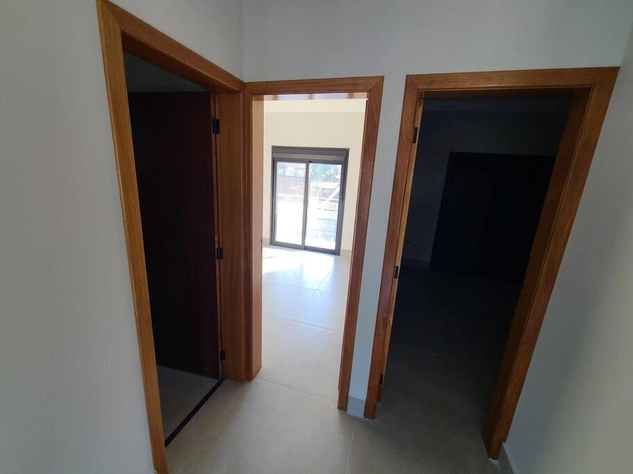 Linda Casa A 200M Da Praia Do Capricornio Caraguatatuba Εξωτερικό φωτογραφία